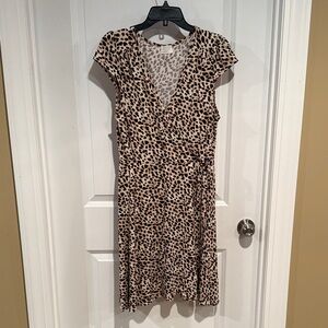 Elegant Leopard Print Midi Dress